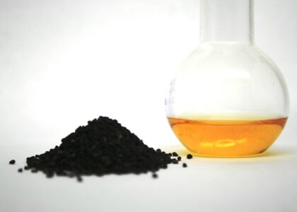 Odkrywanie sekretów oleju z czarnuszki – naturalnego eliksiru zdrowia